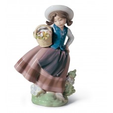 Lladro статуэтка "Девочка с корзиной цветов"